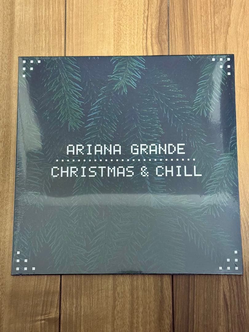 新品 限定盤 Ariana Grande / Christmas & Chill