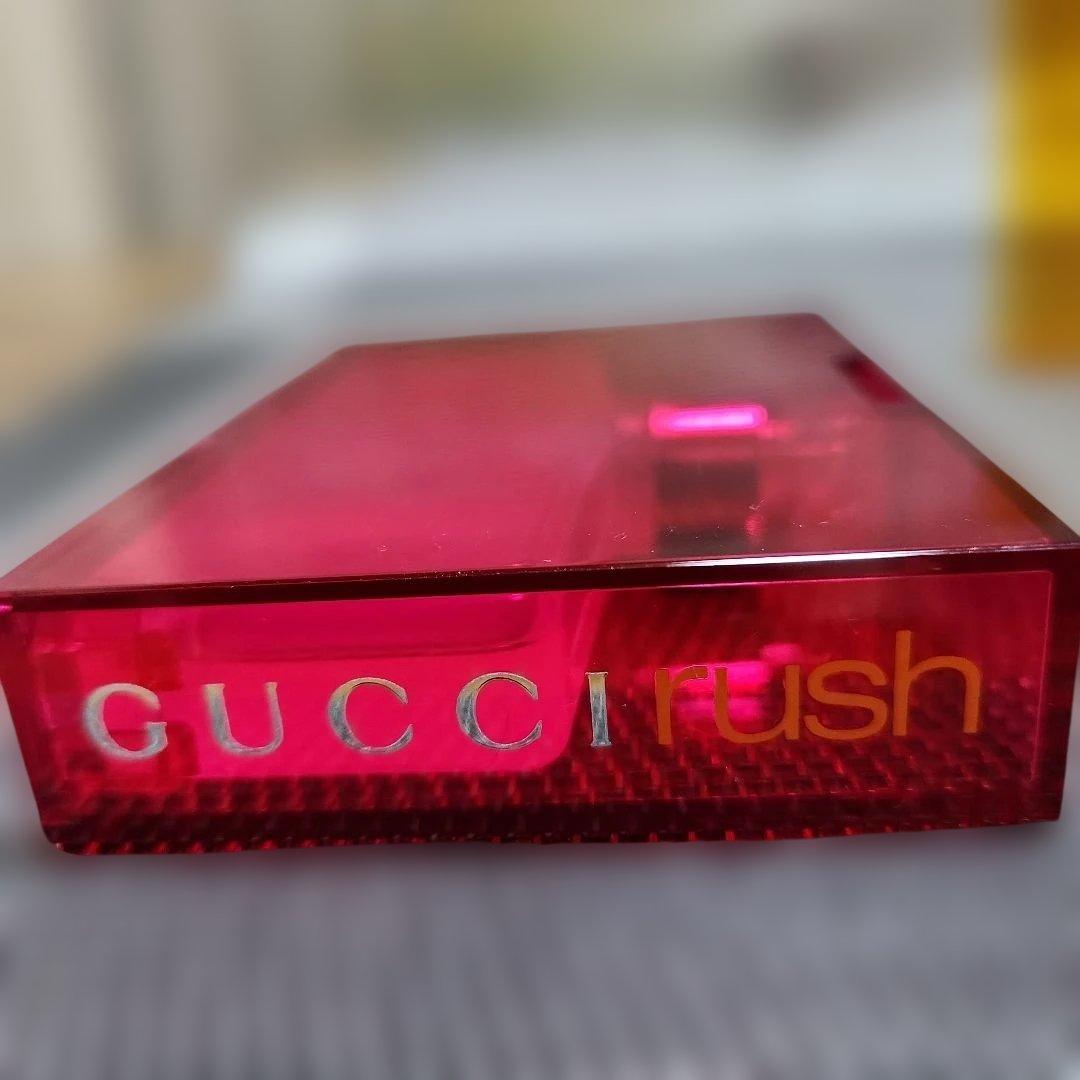 Gucci Rush 香水 ピンク2　30㎖