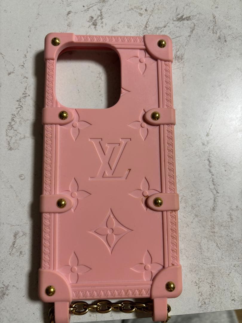 Louis Vuitton ピンク ケース チェーン付き　14pro