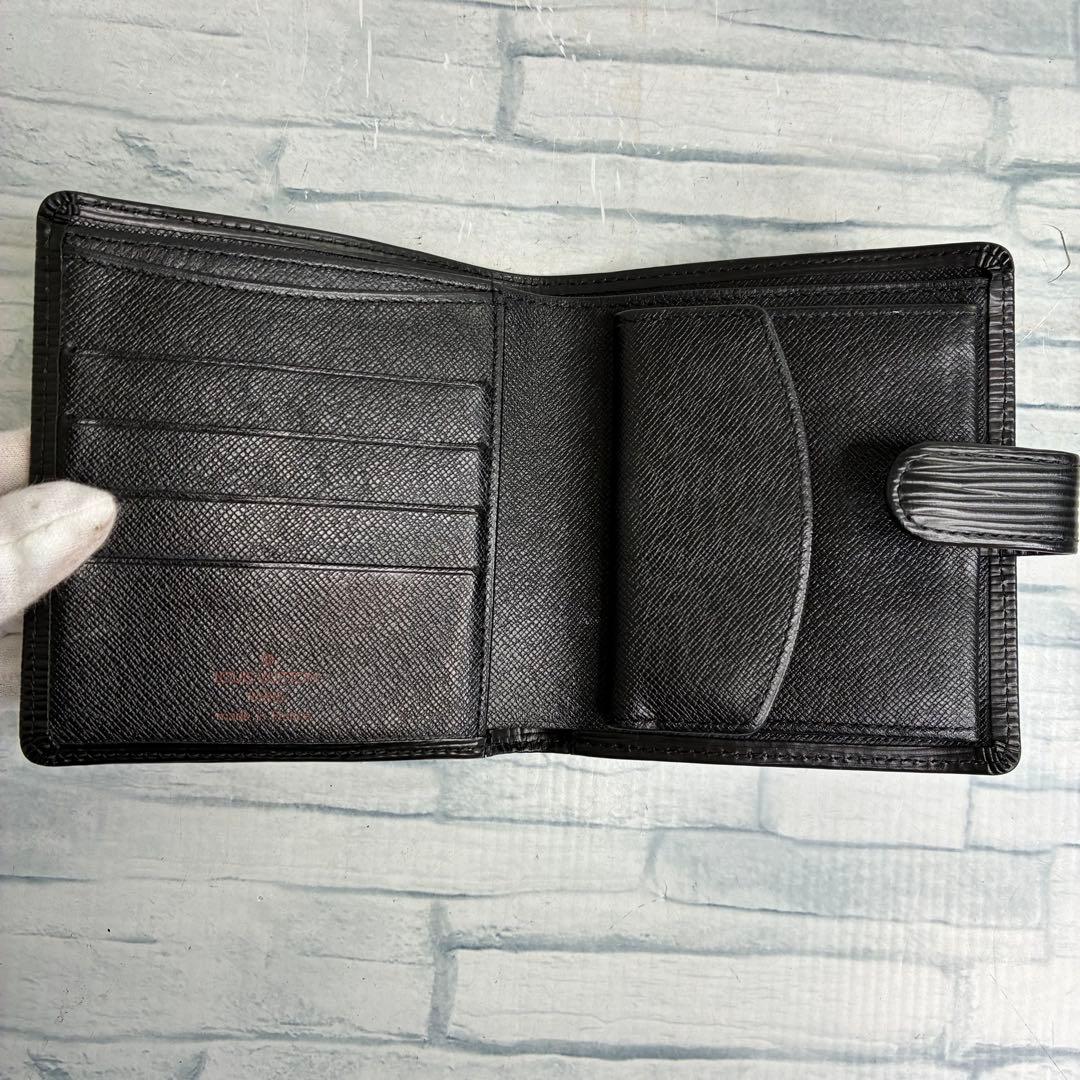 極美品　50 LOUIS VUITTON ルイヴィトン　エピ　折り財布　et4