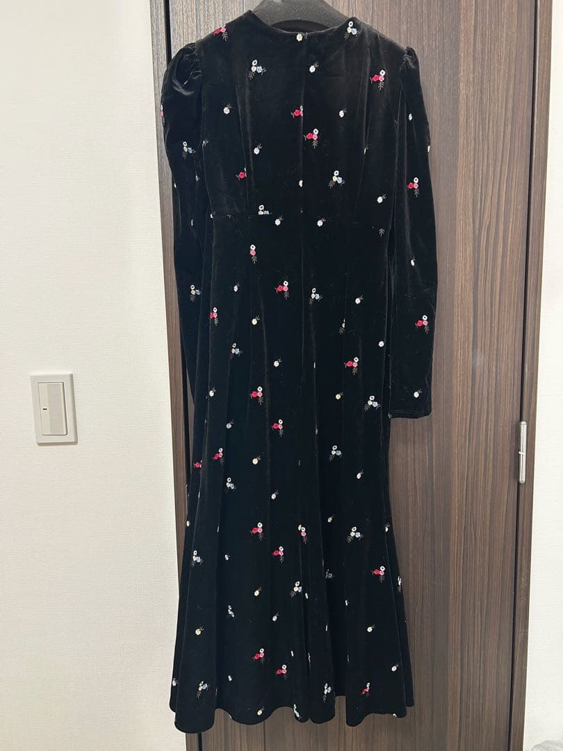CELFORD セルフォード ベロア総刺繍ワンピース 36 ブラック