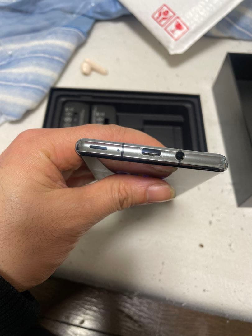 AQUOS R6 本体 SIM フリー 外観の状態は約96％程度で