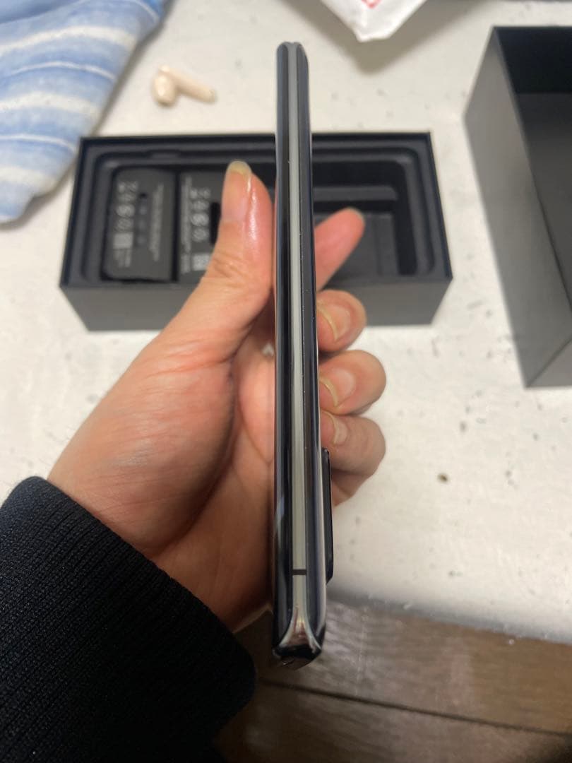 AQUOS R6 本体 SIM フリー 外観の状態は約96％程度で