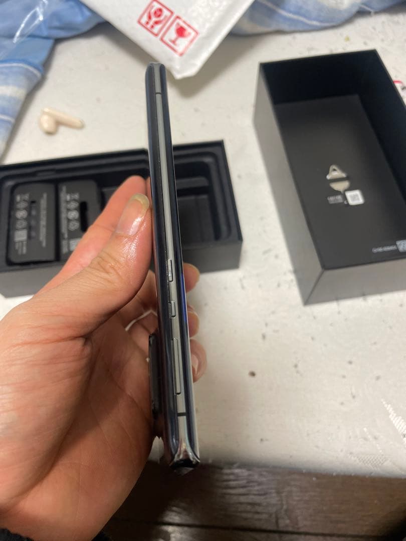 AQUOS R6 本体 SIM フリー 外観の状態は約96％程度で