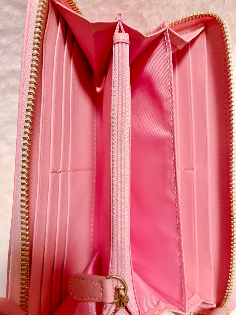 ゅ*様 【美品・最終値下げ】Vivienne Westwood 長財布 ピンク｜