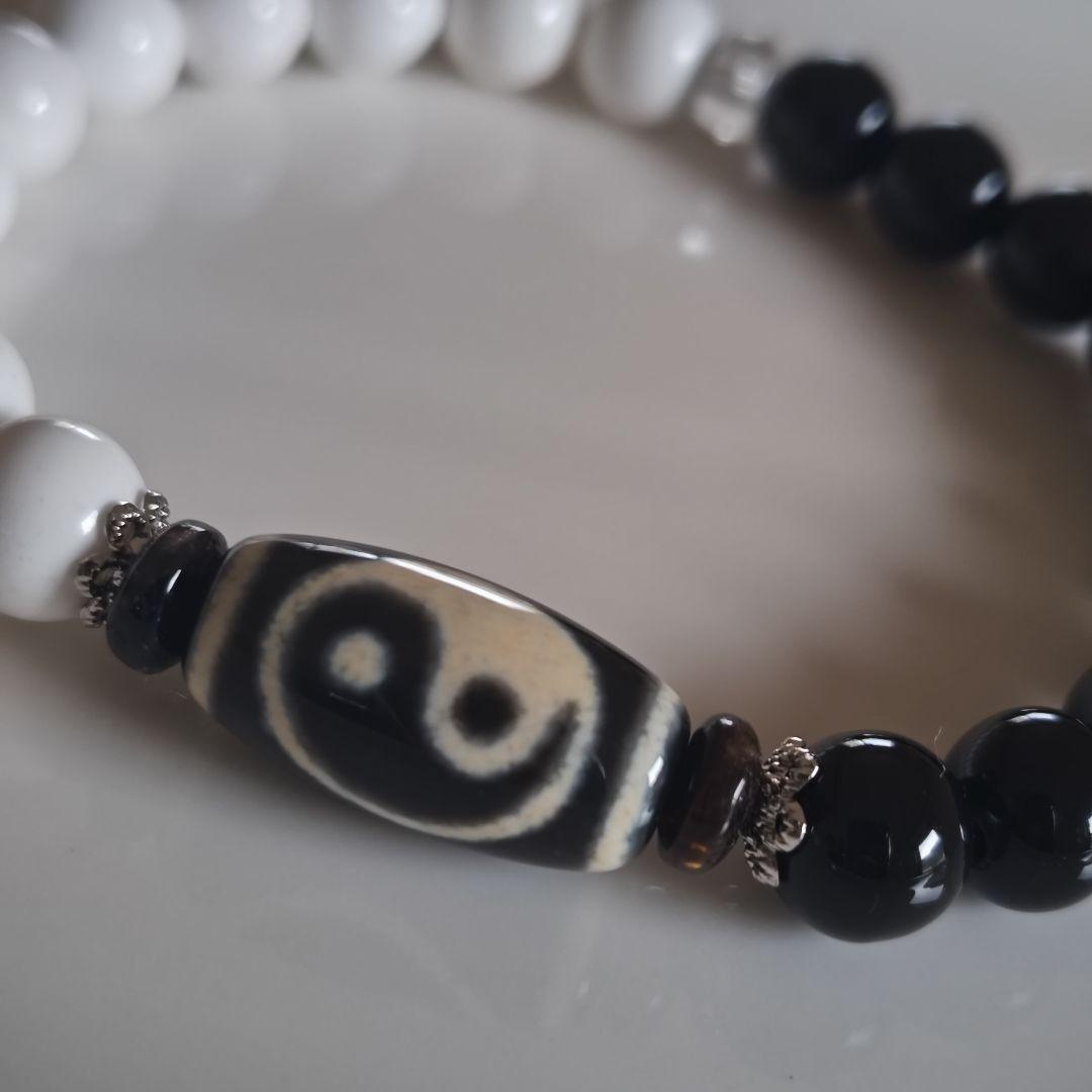 新作♡陰陽太極天珠、黒北投石、天然ホワイトオニキス