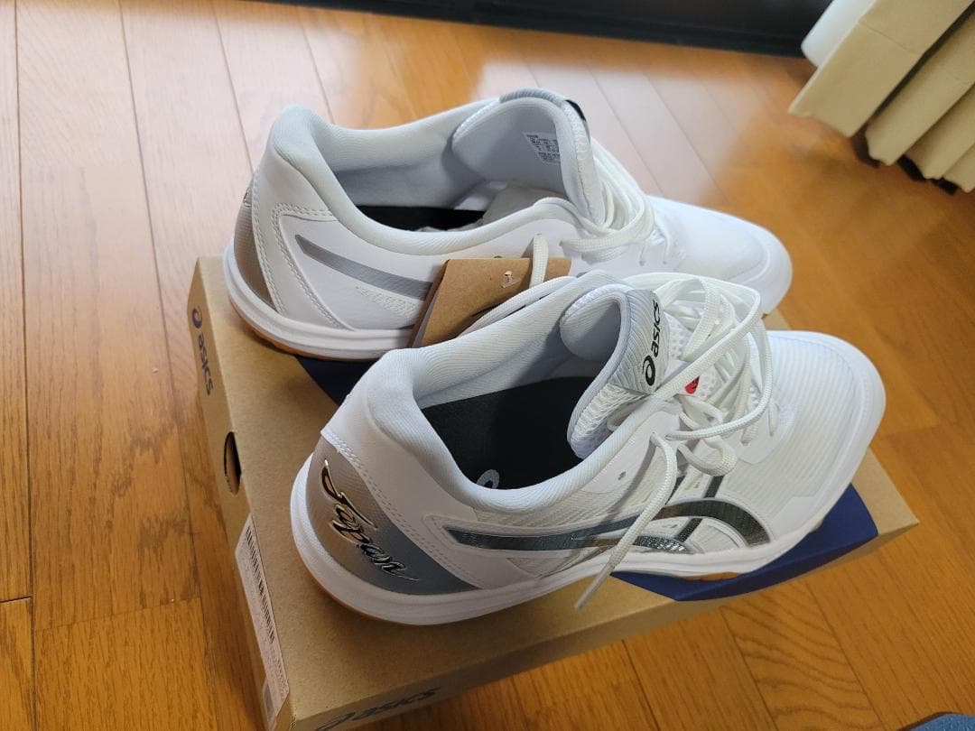 カントリーマムさま専用　ASICS　ローテジャパン（シルバー）２８．０ｃｍ