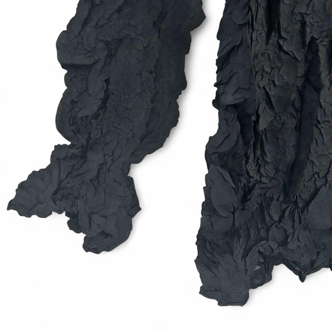 【希少❤︎美品】 イッセイミヤケ 長袖　トップス　シワ加工　ブラック　黒Ｌ　伸縮性