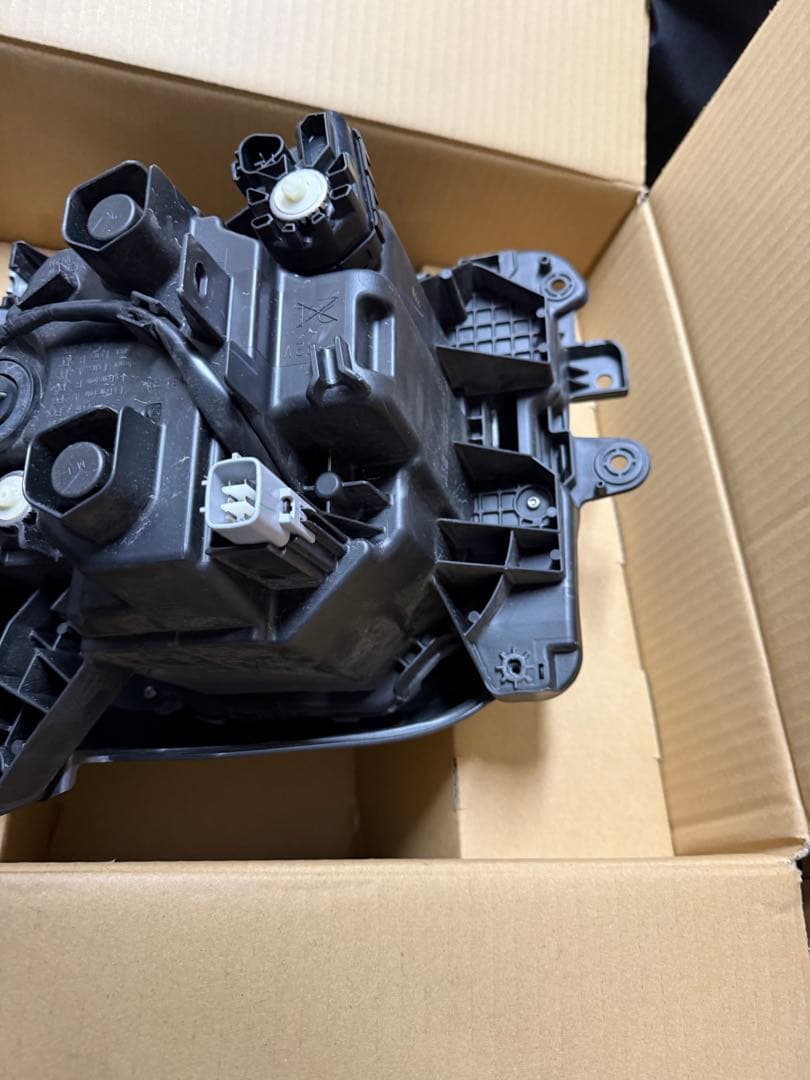 スペーシアギア右ヘッドライト