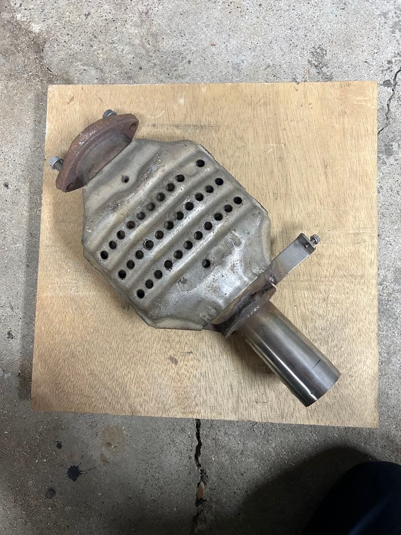 スーパーセヴン　4AG 車検用触媒