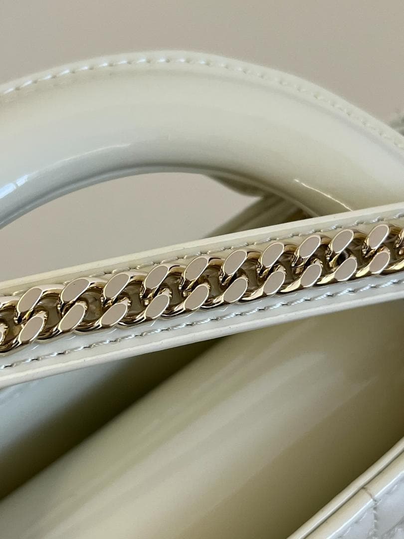 アイボリー キルティング ハンドバッグ