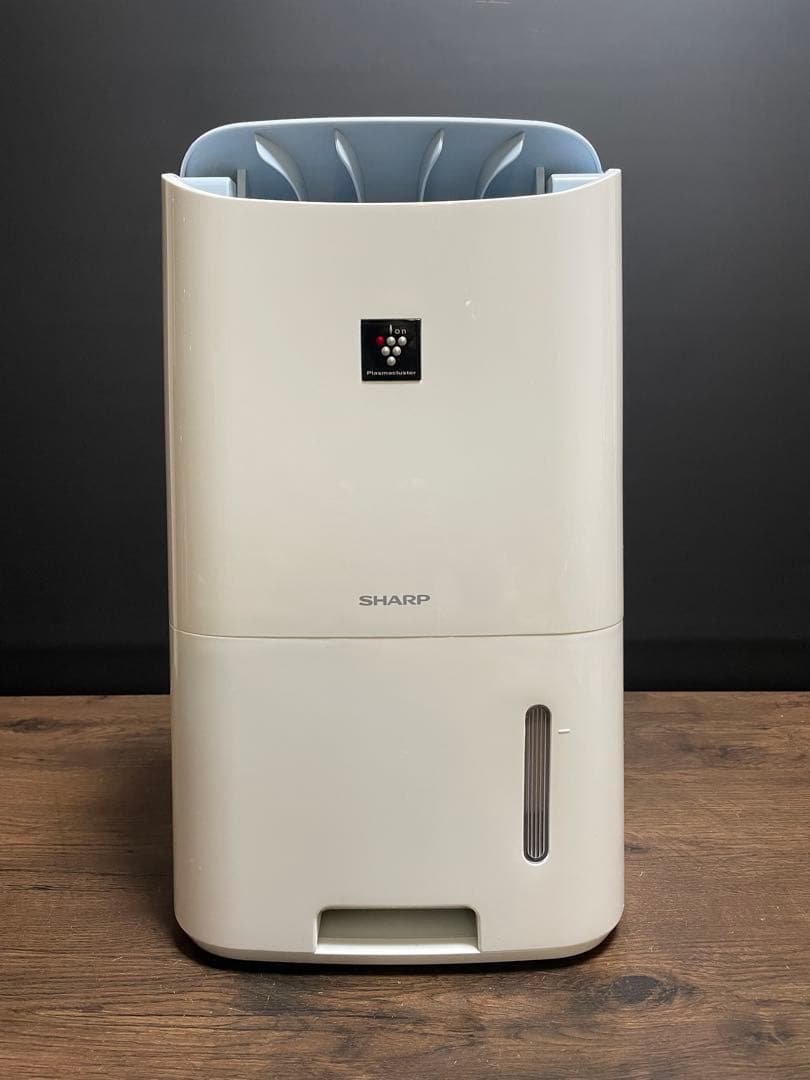 SHARPシャープ プラズマクラスター除湿機 衣類乾燥・消臭 CV-F71-W