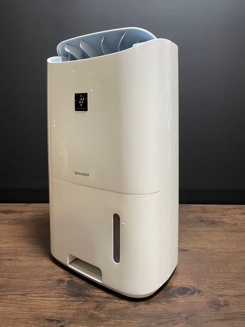 SHARPシャープ プラズマクラスター除湿機 衣類乾燥・消臭 CV-F71-W