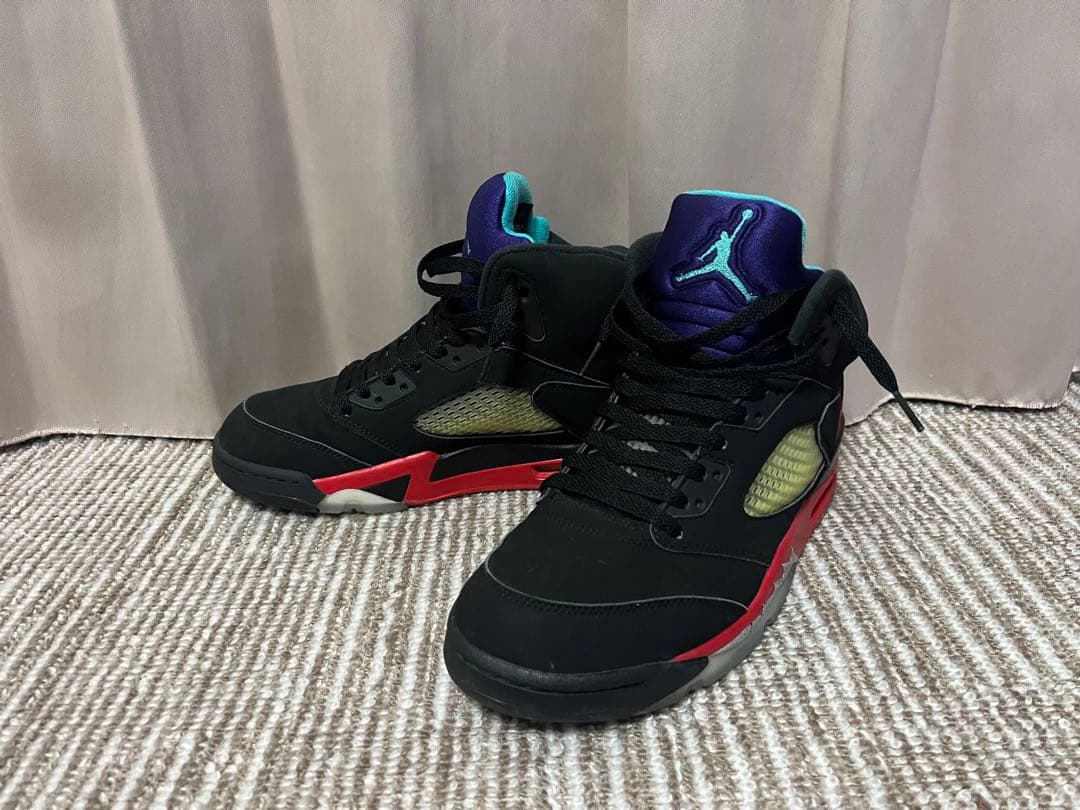 NIKE AIR JORDAN 5 RETRO エアジョーダン5 レトロ