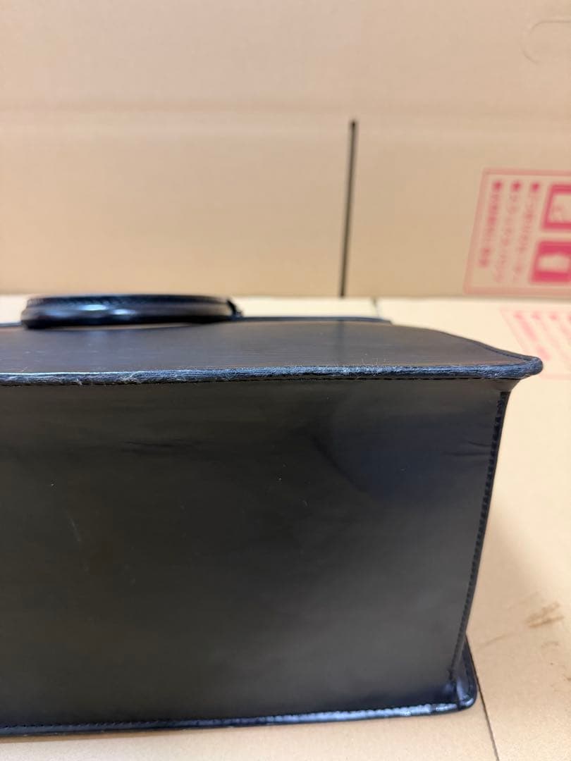 LOUIS VUITTON　ビジネスバッグ　エピ　レザー　リヴィエラ