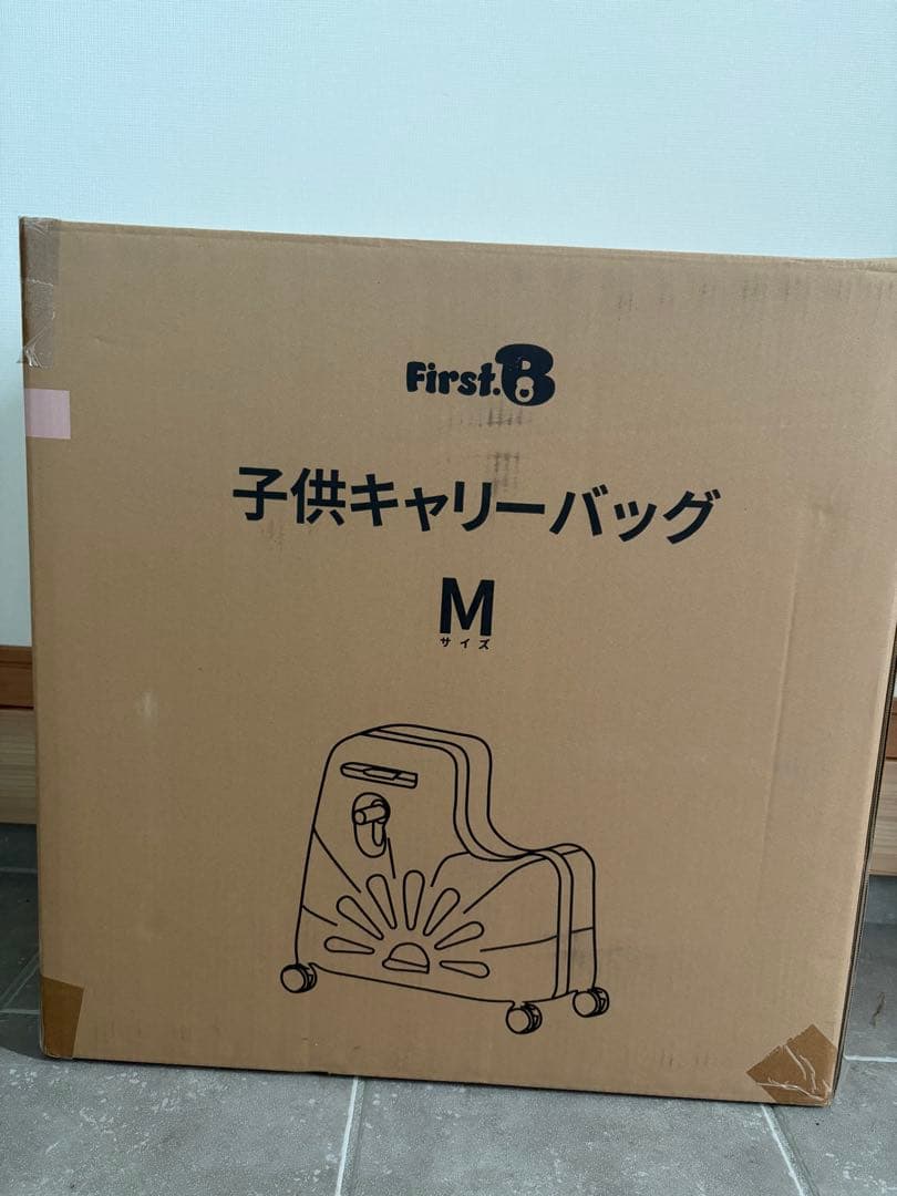 【新品未使用】[First.B]子どもが乗れるキャリーケースライトピンク62L