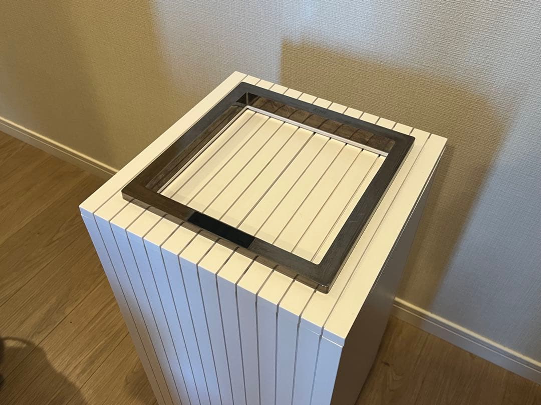 zita square ジータスクエア　ホワイト　白　自動開閉ゴミ箱