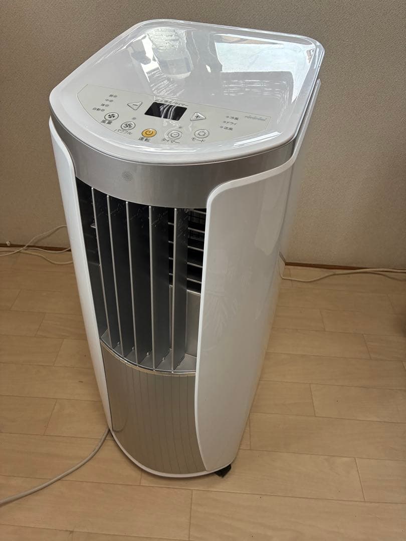 トヨトミ TAD-2221 窓用エアコン