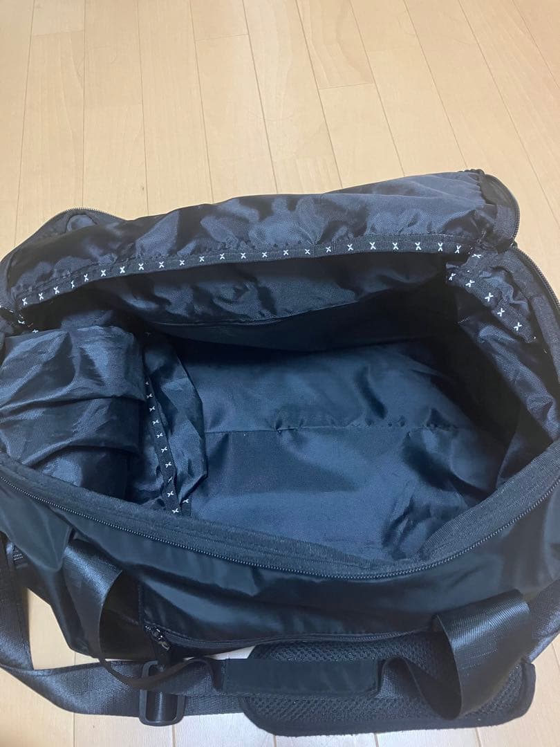 VEATM 黒 ボストンバッグ