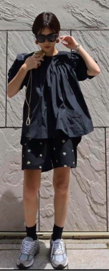 machatt マチャット　エンブロイダリーショートパンツ