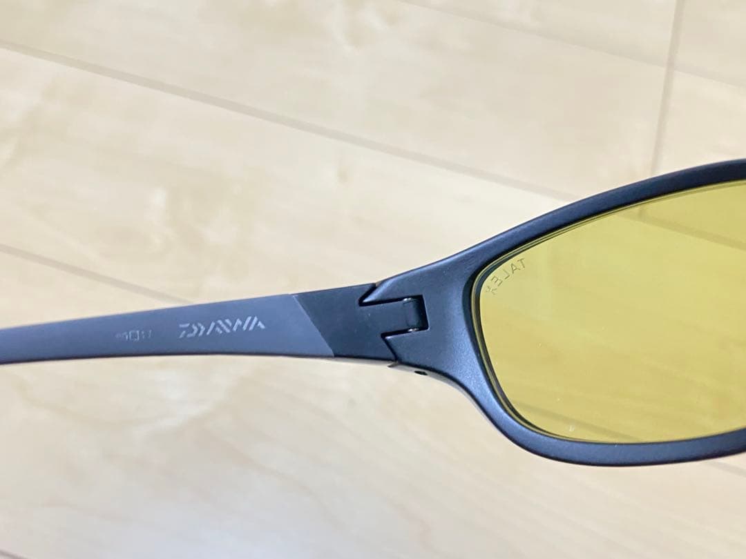 美品　ダイワ DAIWA 偏光グラス TLX 015 EG イーズグリーン