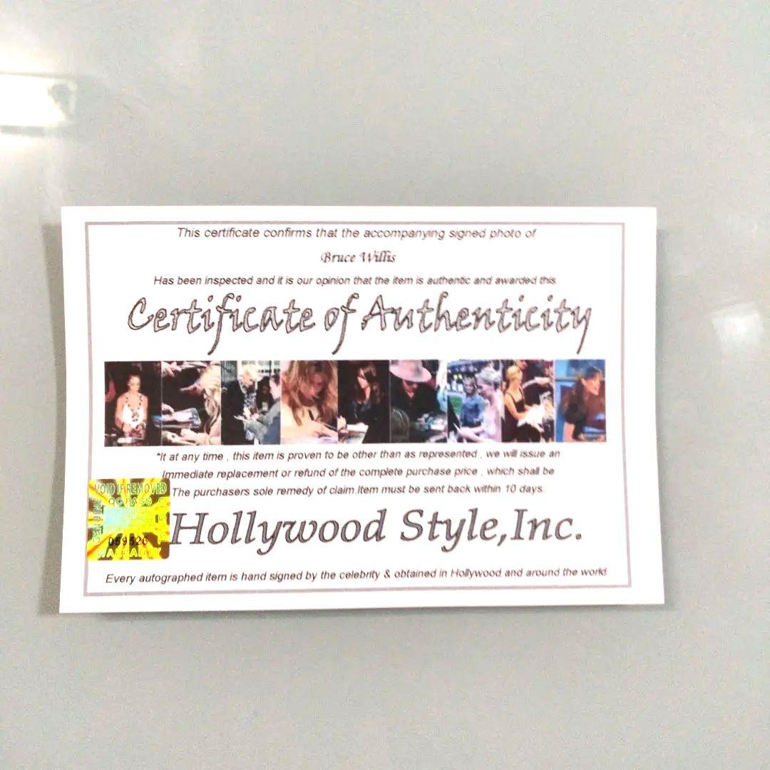 セール…ブルース・ウィリス直筆サイン入り2Lサイズ写真‥Bruce Willis