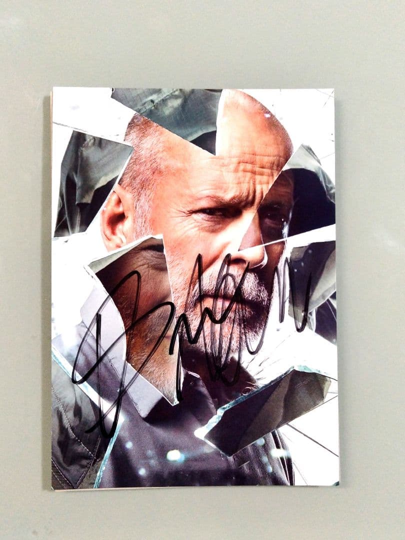 セール…ブルース・ウィリス直筆サイン入り2Lサイズ写真‥Bruce Willis