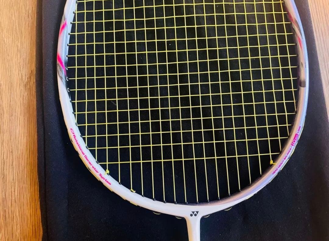 【太田】　バドミントンラケット2本セット