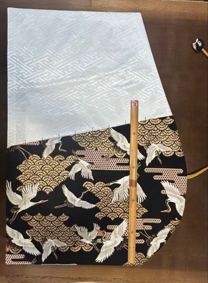 ✴︎ 専用品です　✴︎巻き篠笛袋8本入れ2点（金紺桜、金青海波に鶴）247