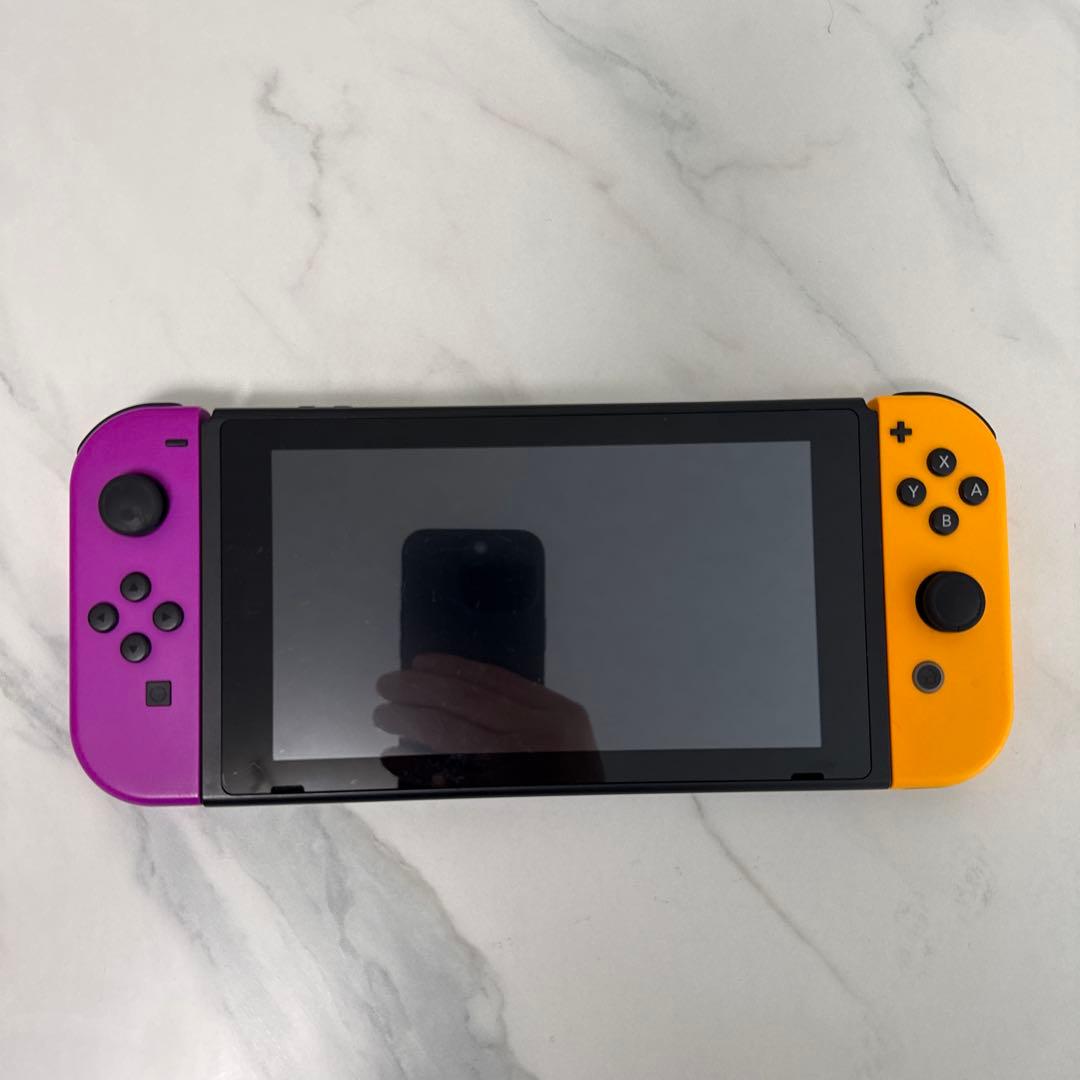 Nintendo Switch 本体 紫とオレンジのジョイコン