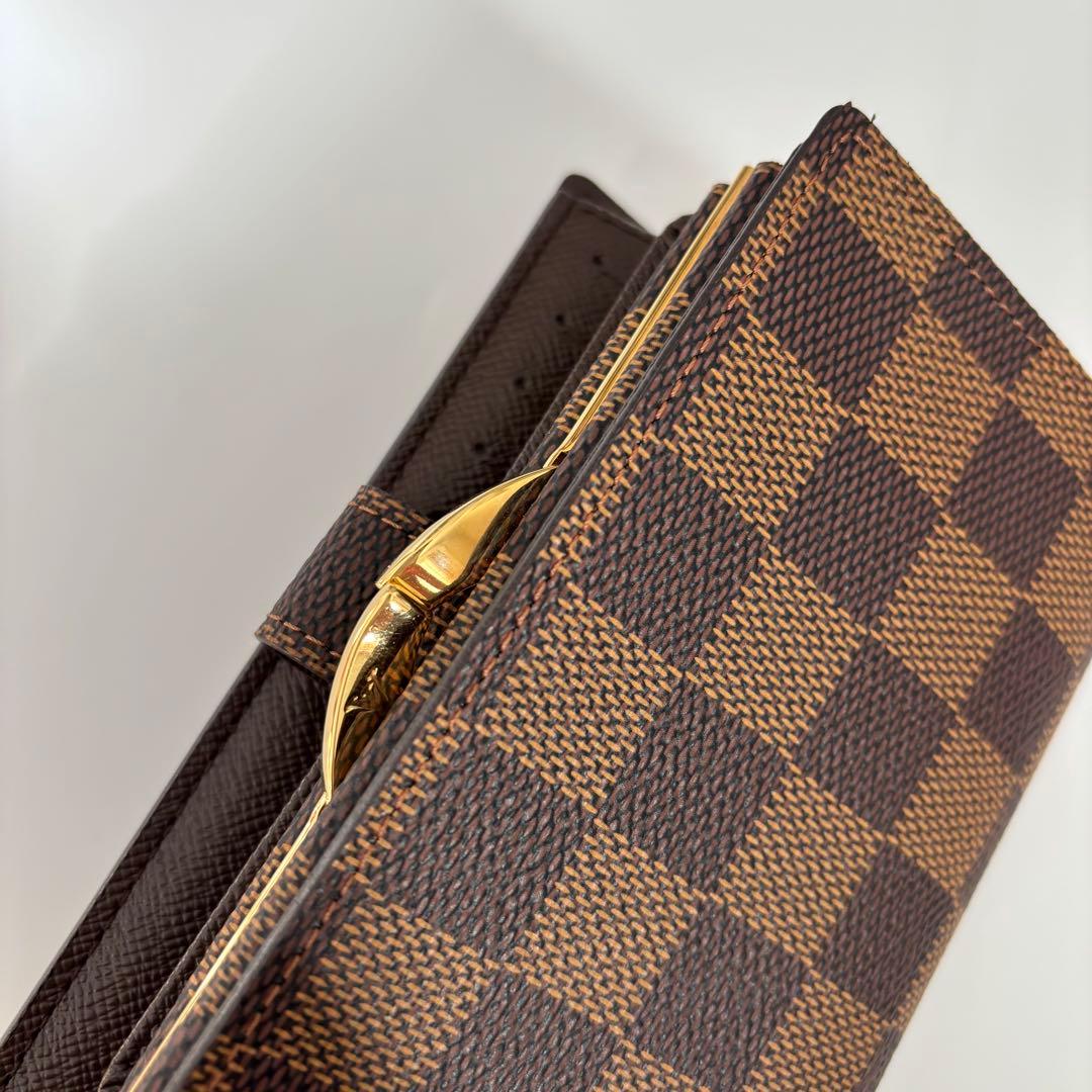 LOUIS VUITTON 二つ折り財布　ダミエ
