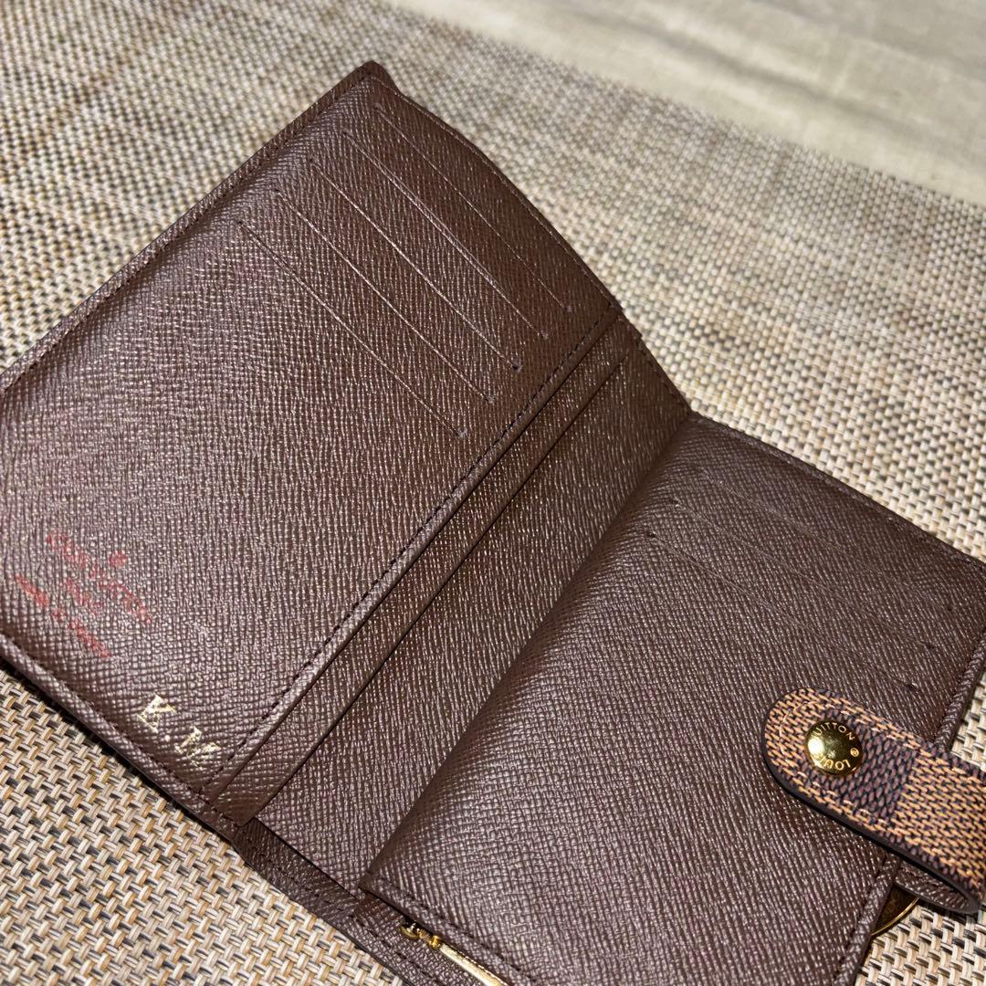 LOUIS VUITTON 二つ折り財布　ダミエ