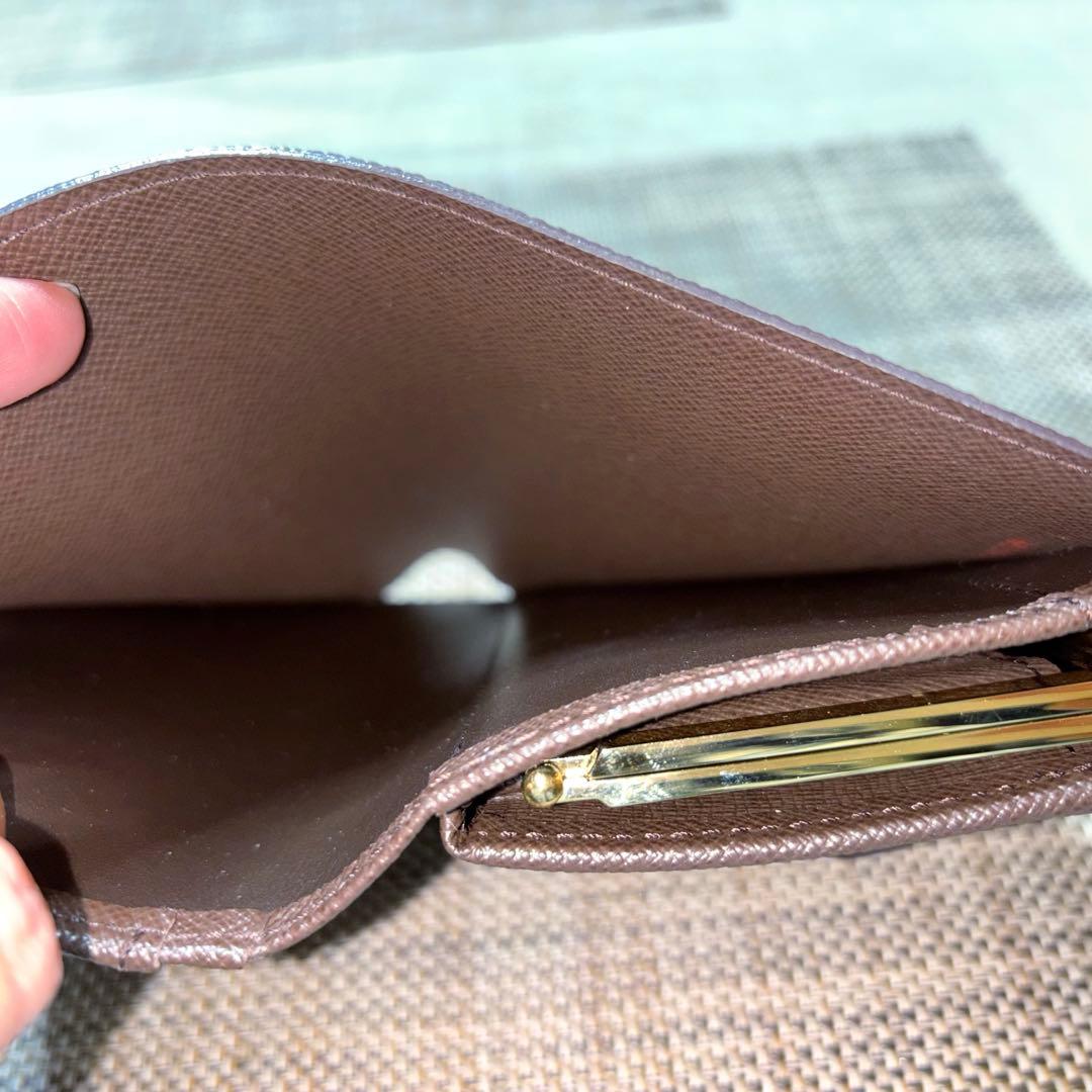 LOUIS VUITTON 二つ折り財布　ダミエ