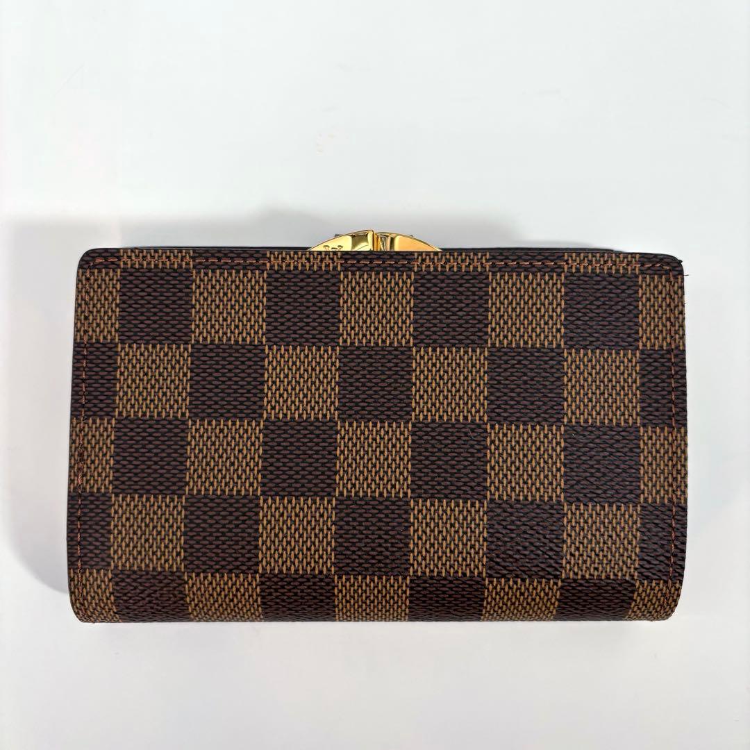 LOUIS VUITTON 二つ折り財布　ダミエ