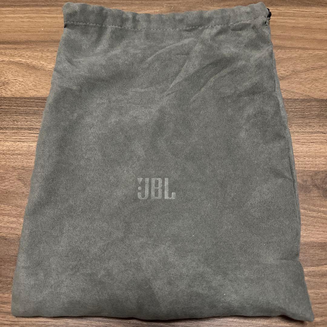 美品　JBL LIVE 770 NC ワイヤレスヘッドホン