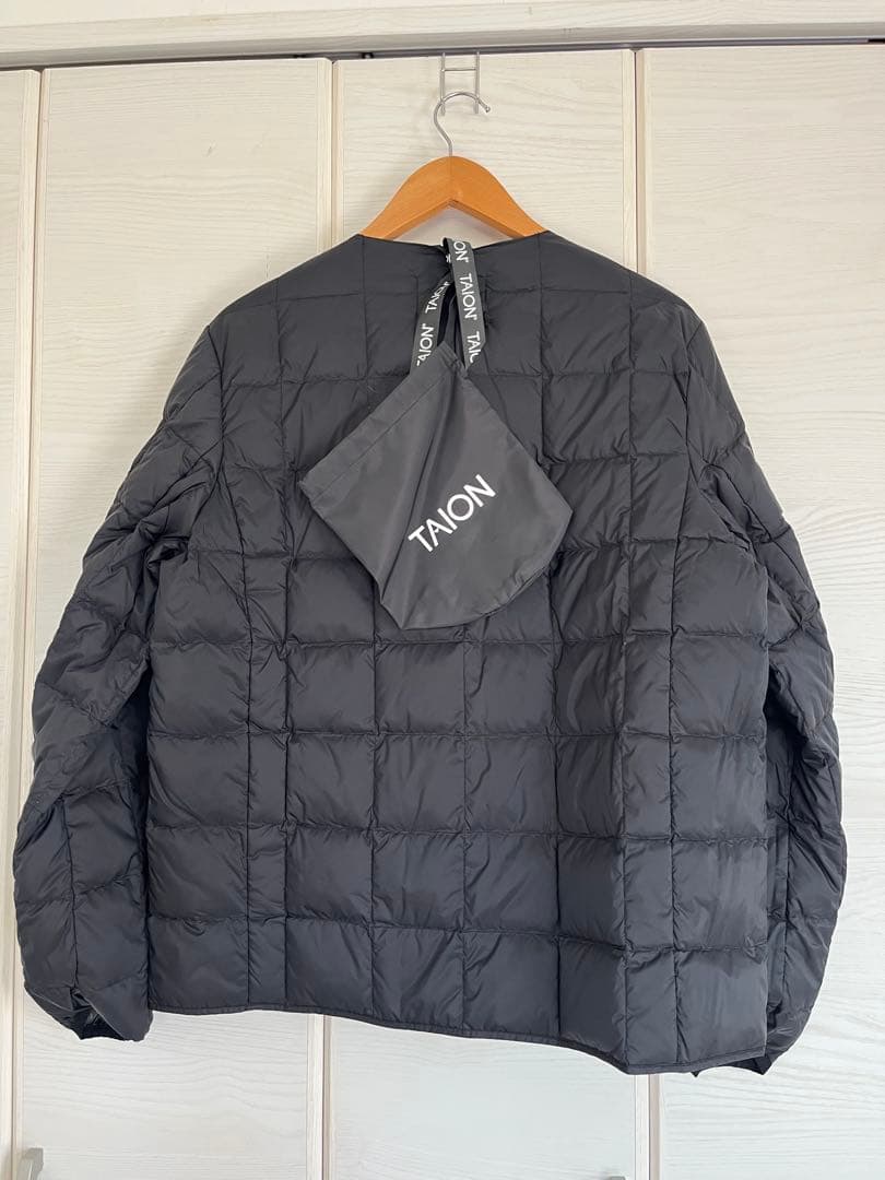 新品Audrey and John Wad \"TAION\" コラボ ロングコート