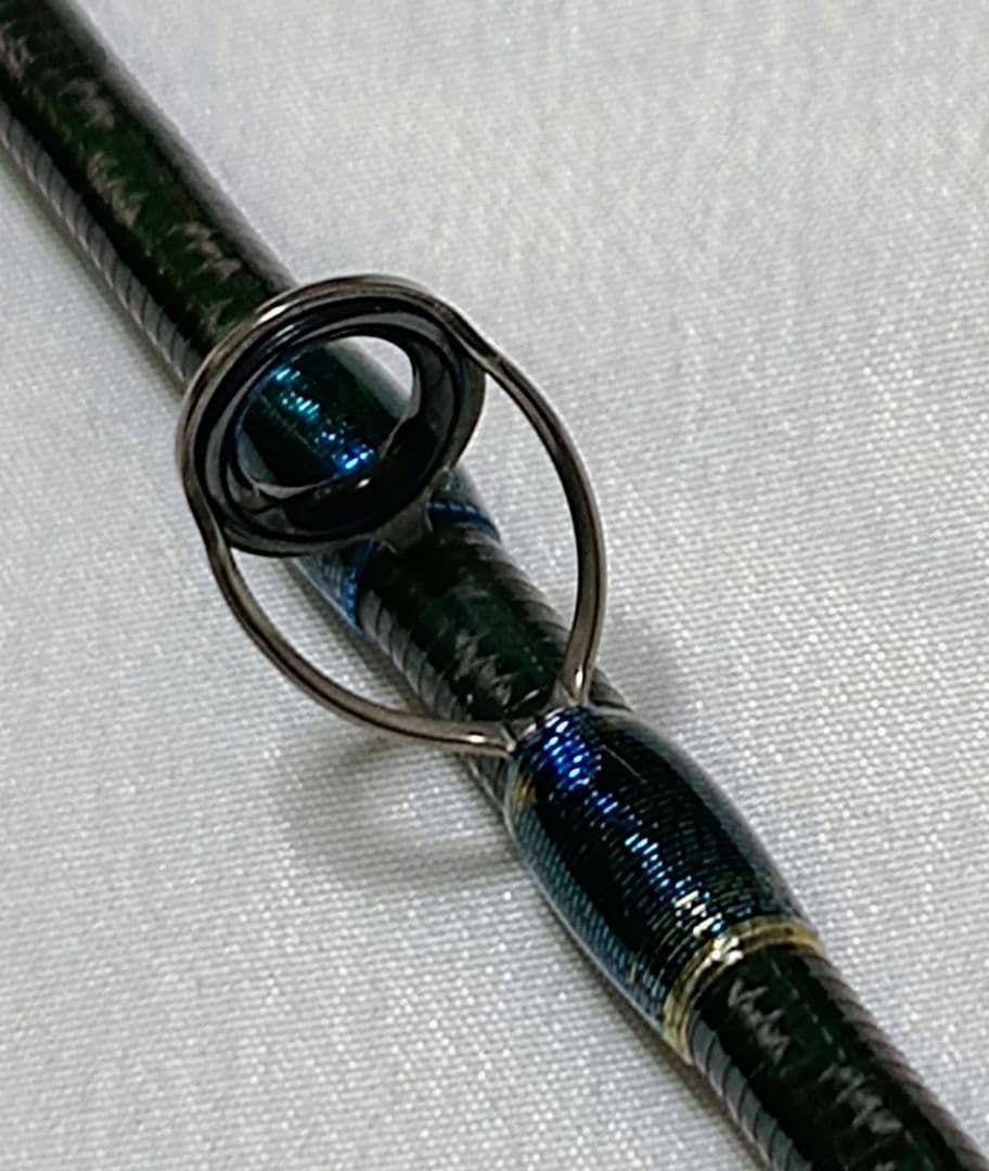 シマノ　ワールドシャウラ 青　15102R-2