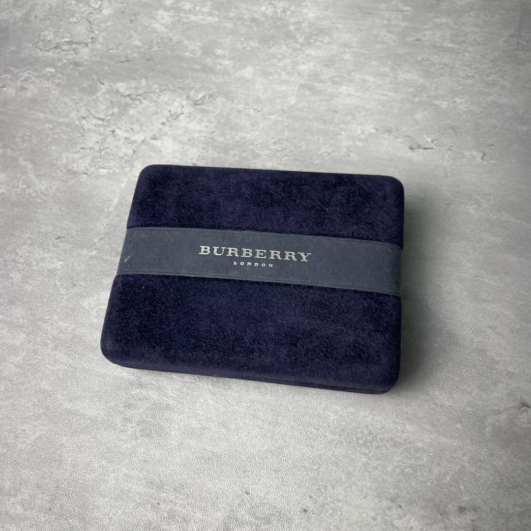 BURBERRY バーバリー サークル型 オニキス ロゴ刻印 カフス シルバー