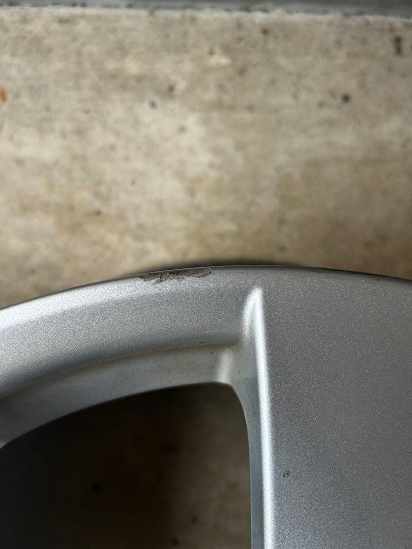 トヨタ アクア純正16インチ 16x60 4/100 50