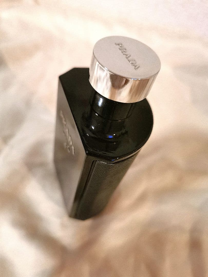 美品！プラダ オム インテンス オーデパルファム 香水 100ml