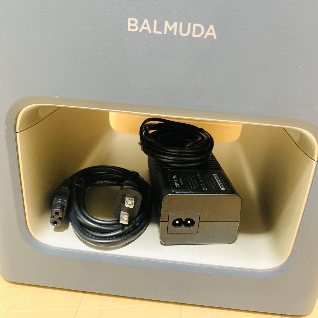 【ほぼ未使用】バルミューダ 空気清浄機 The Pure A01A-GR