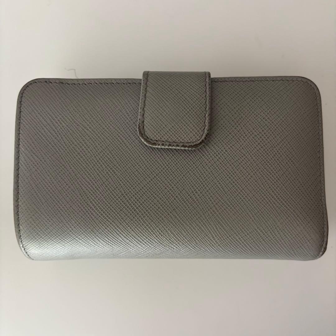 PRADA⭐︎折り畳み財布⭐︎グレー