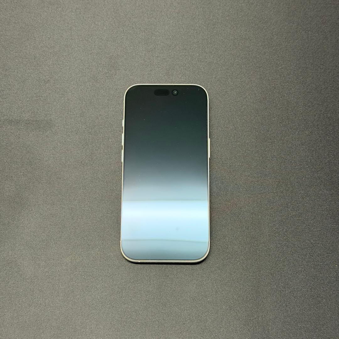 ゆ**　iPhone17 256GB ホワイト