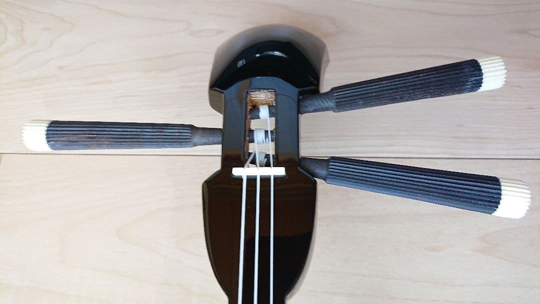 沖縄三線 人工皮張り 初心者用 鍵付きハードケースのセット