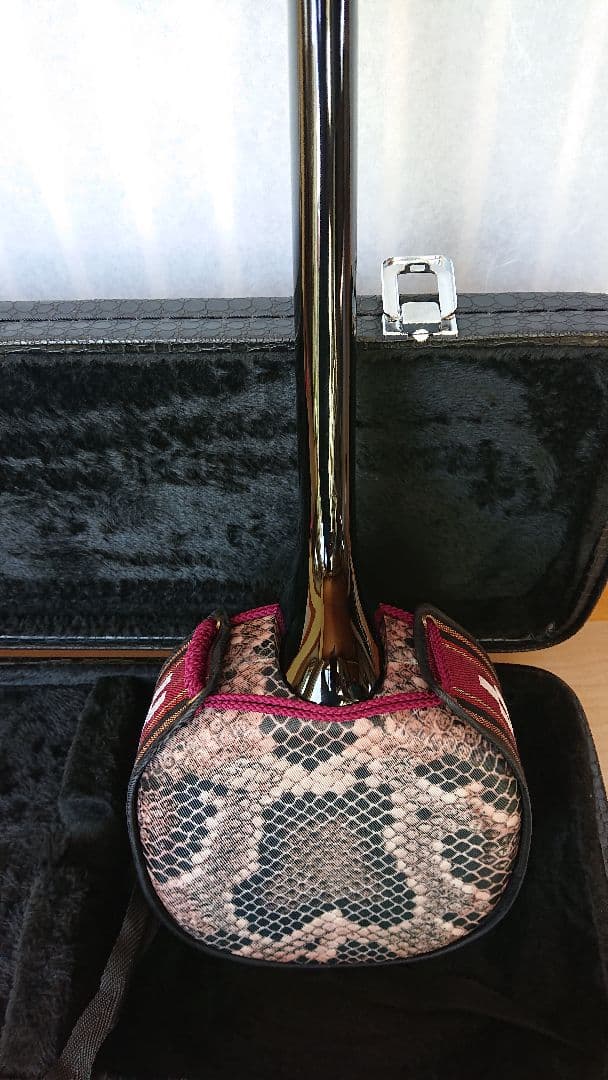 沖縄三線 人工皮張り 初心者用 鍵付きハードケースのセット