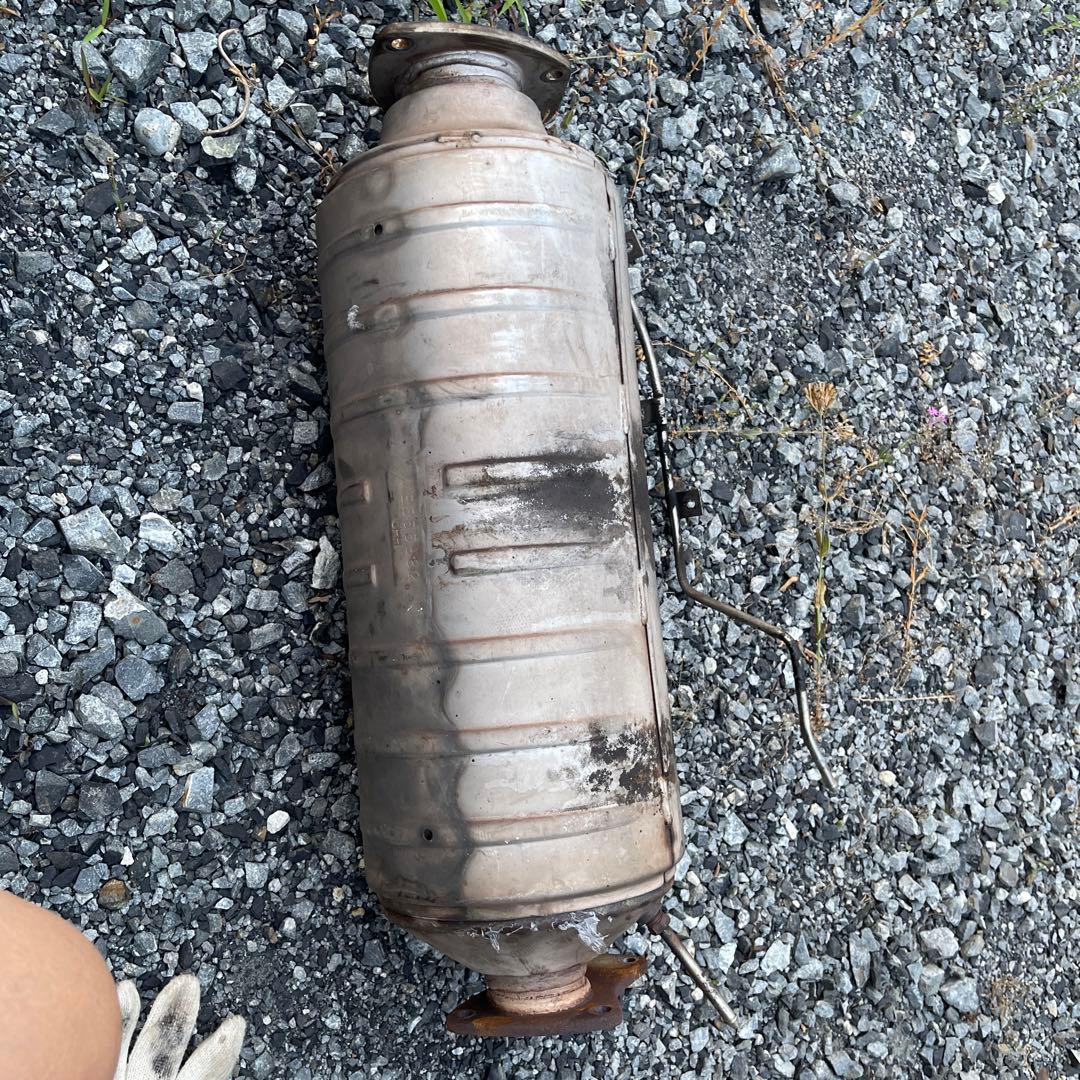 触媒コンバーター ME555982