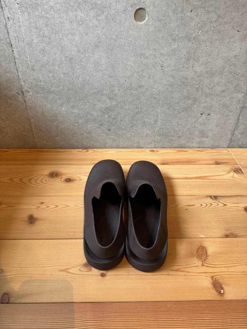 BOTTEGA VENETA｜ラバーサンダル｜サイズ40｜ほぼ新品｜箱・保存袋付