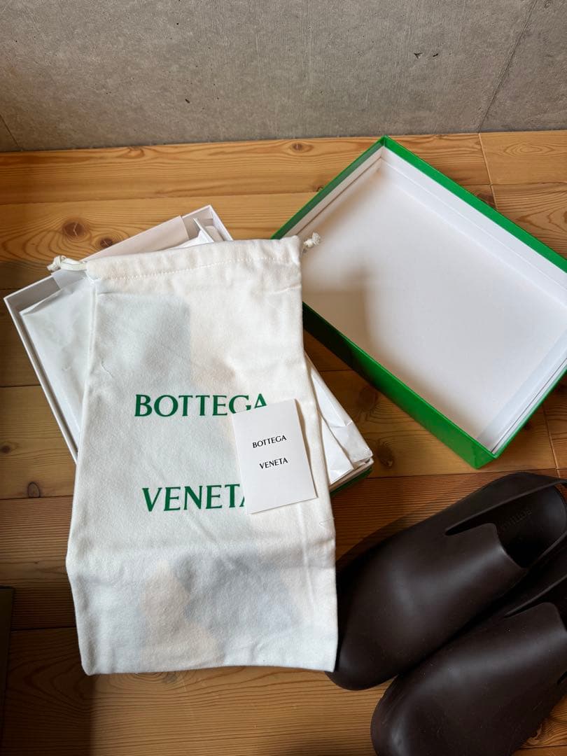 BOTTEGA VENETA｜ラバーサンダル｜サイズ40｜ほぼ新品｜箱・保存袋付