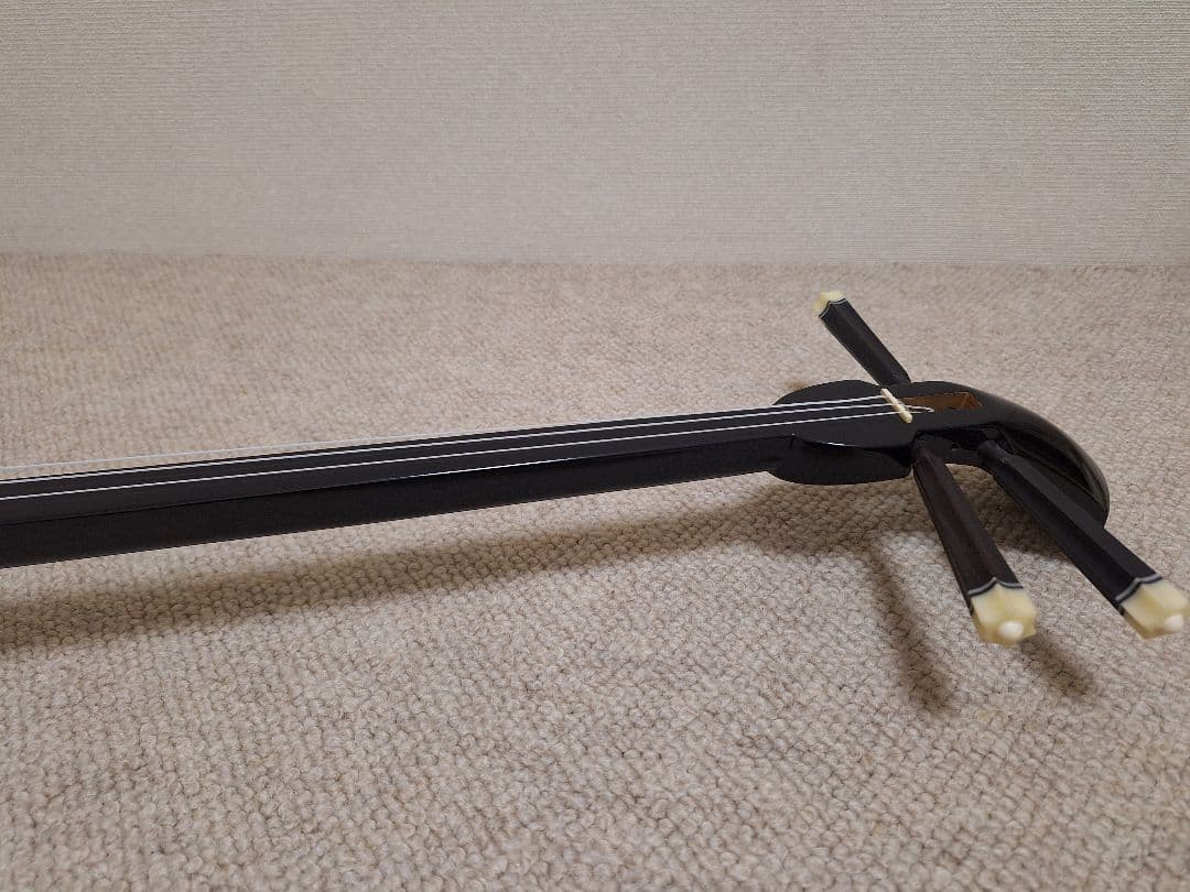 沖縄三線　ヘビ皮 ケース付き