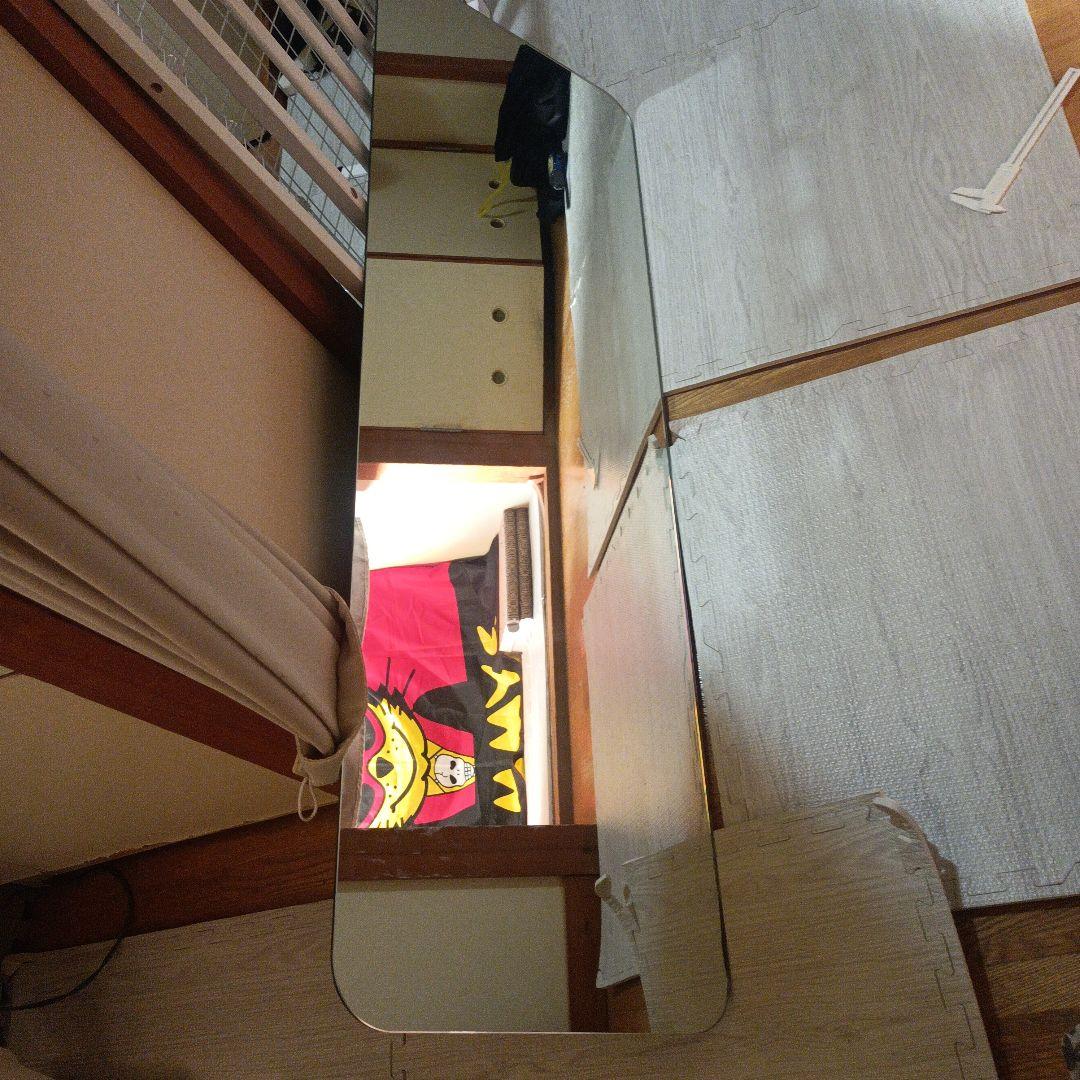 三菱ふそう NEWスーパーグレート　ベッド窓 （リア窓）